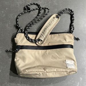 Lululemon Patch Logo Crossbody Bag 2.5L